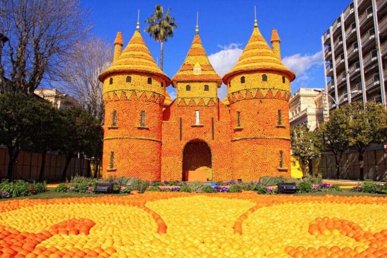 Magia Agrumata: La Festa del Limone di Menton e il Suo Colorato Incanto